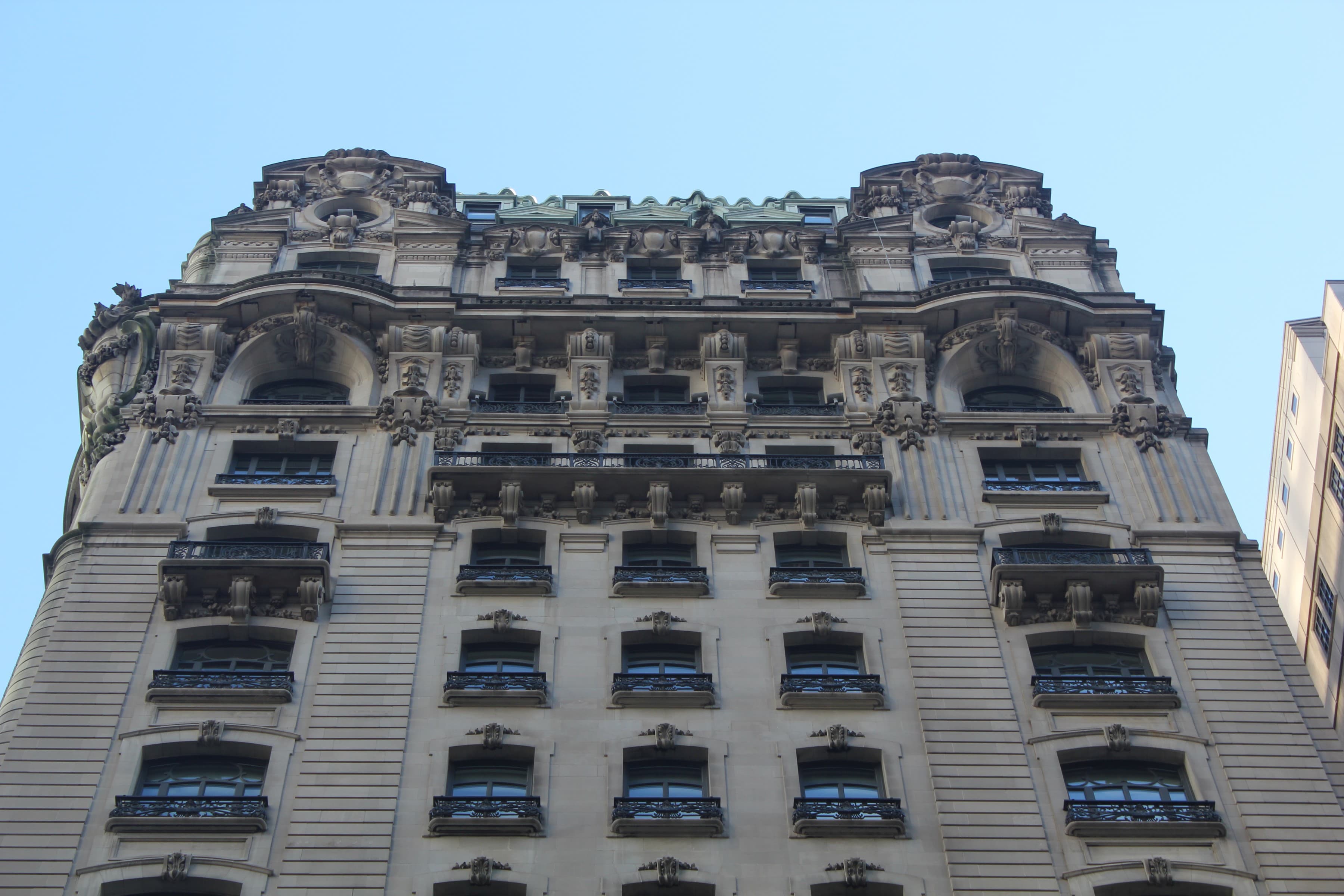 Hotel building at Fifth Avenue and 55th Street