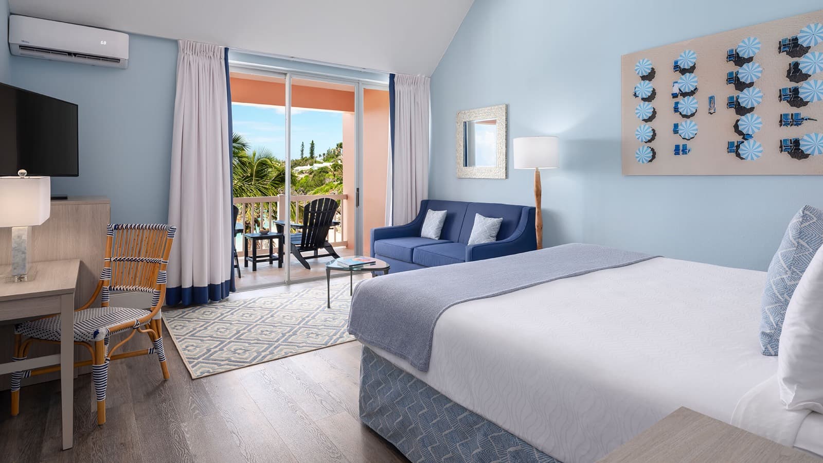 The Reefs — Cliffside Room