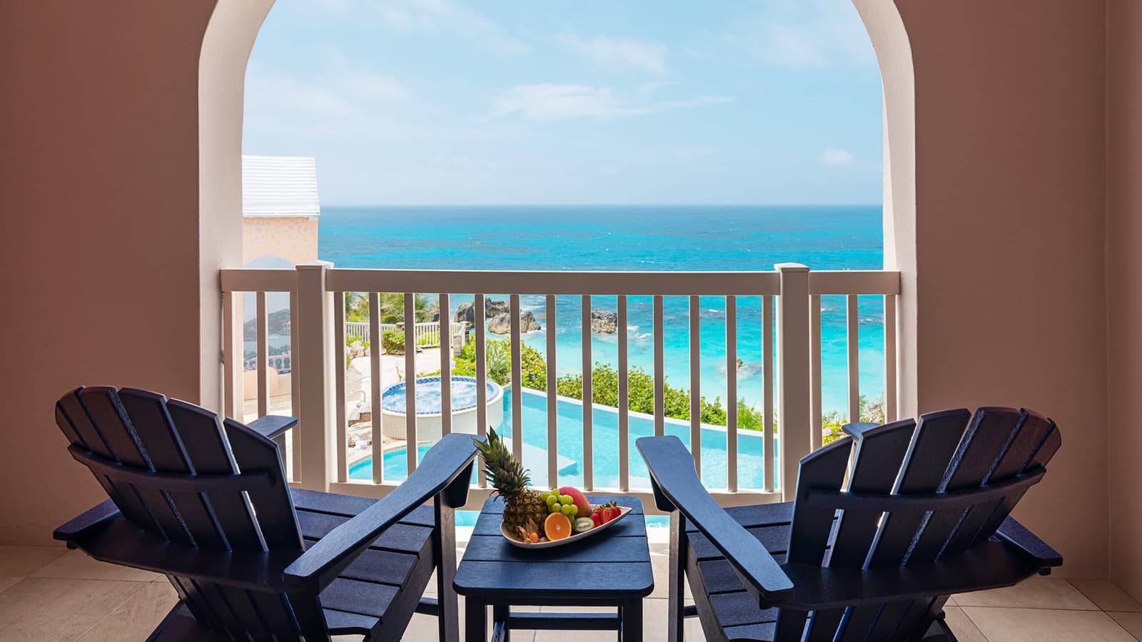 The Reefs — Poolside Room