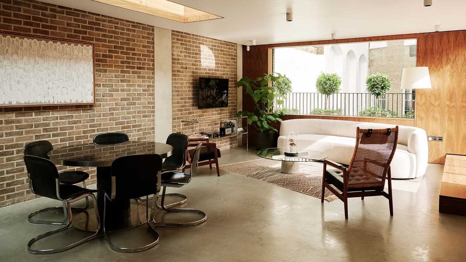 Apartment Three, Weymouth Mews